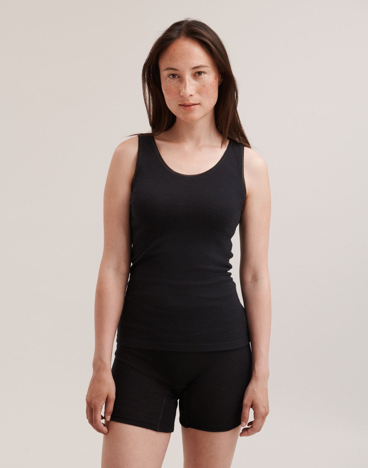 Feminine organic tank tops for women - Dilling